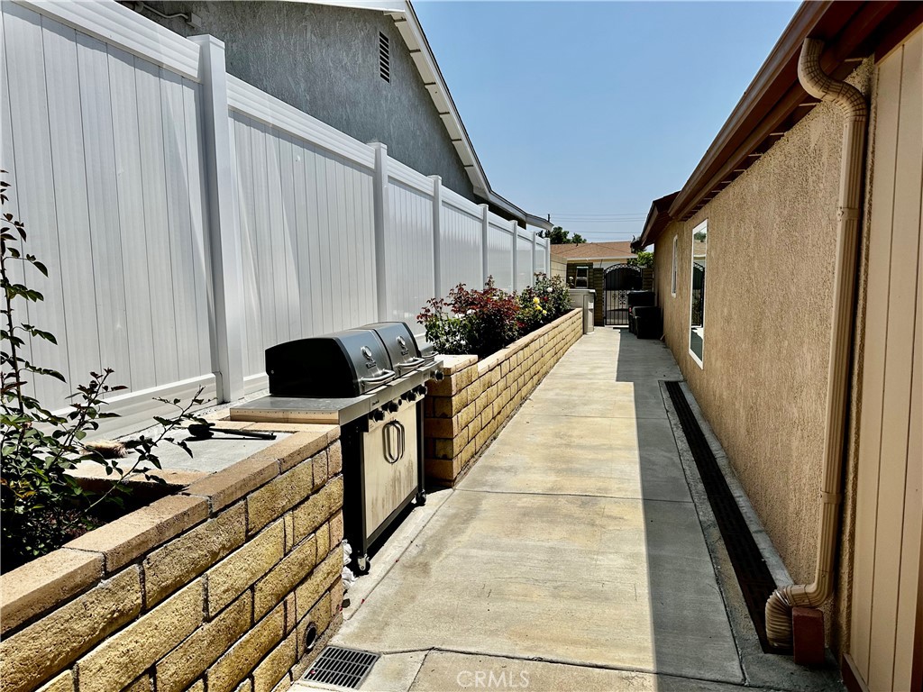 7562 Dartmouth Avenue Property Photo 52