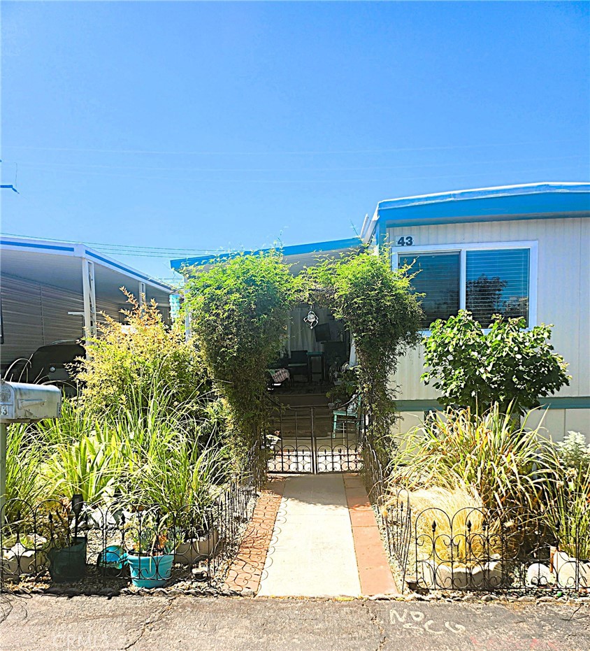 12830 6th 43 Property Photo 3