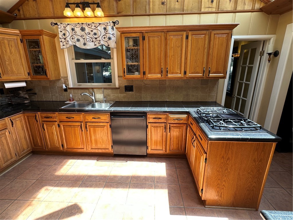 41379 Rainbow Lane Property Photo 15