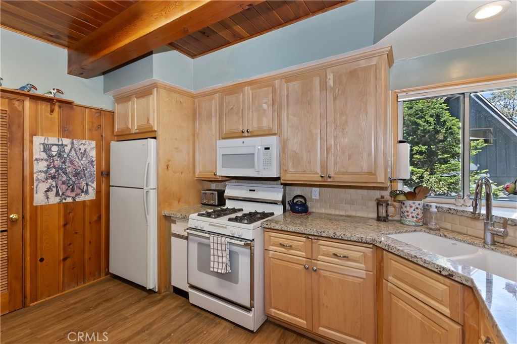 362 Ca-173 Property Photo 15