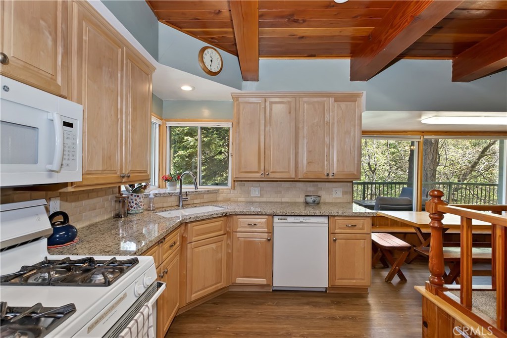 362 Ca-173 Property Photo 16