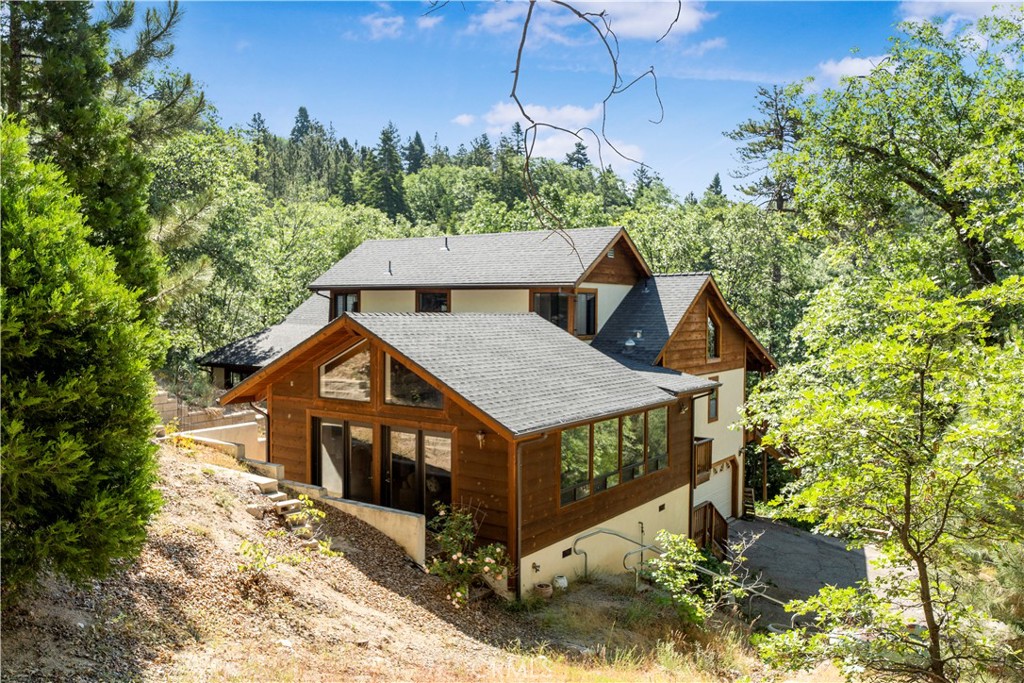77 Park Drive Property Photo 1