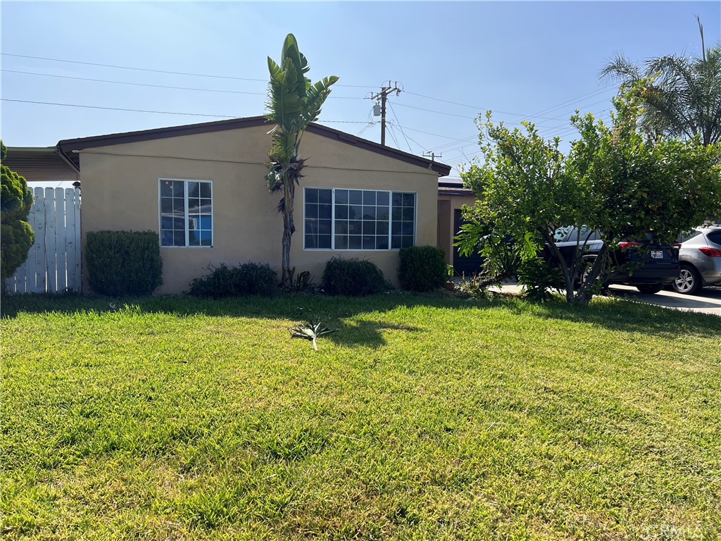 107 N Encina Avenue Property Photo 2