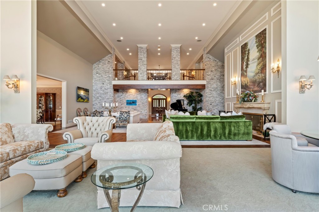 177 Shorewood Drive Property Photo 18