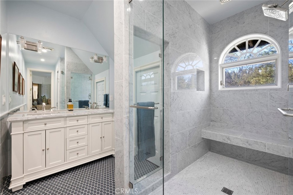 177 Shorewood Drive Property Photo 45