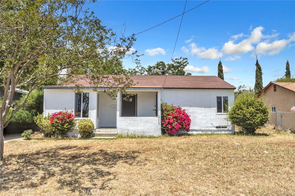 1131 W Nicolet Street Property Photo 1