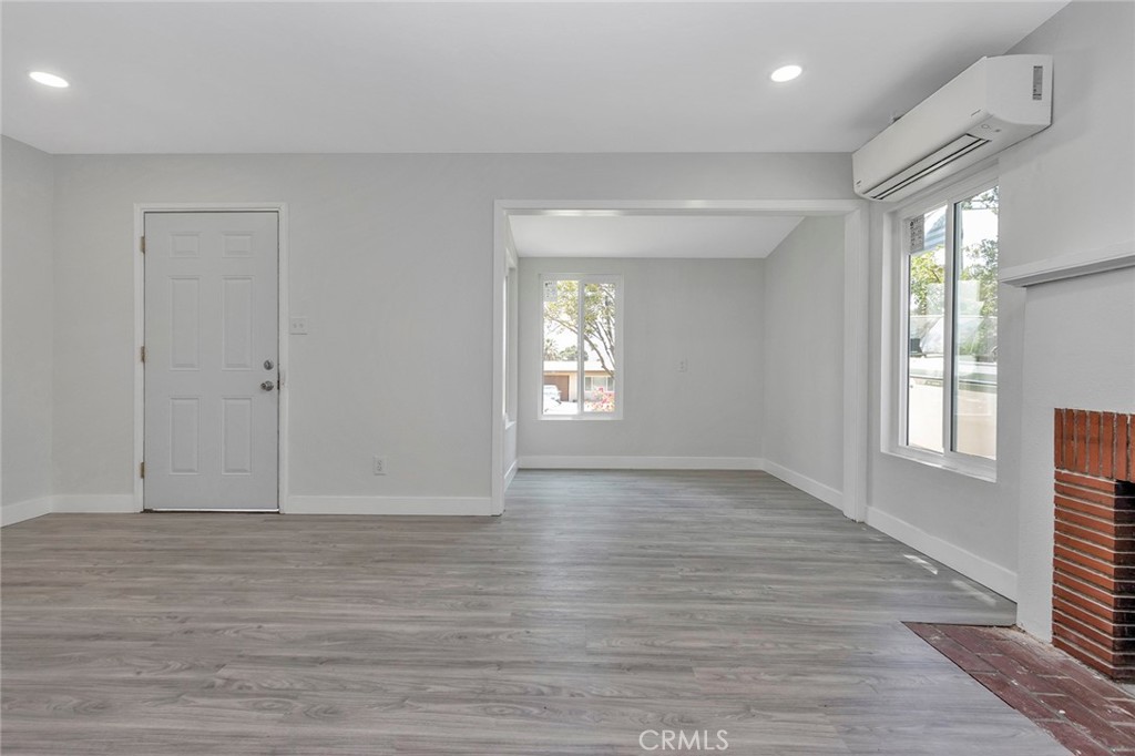 1131 W Nicolet Street Property Photo 10