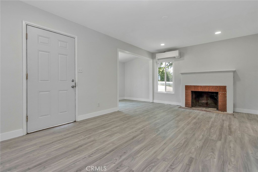 1131 W Nicolet Street Property Photo 11