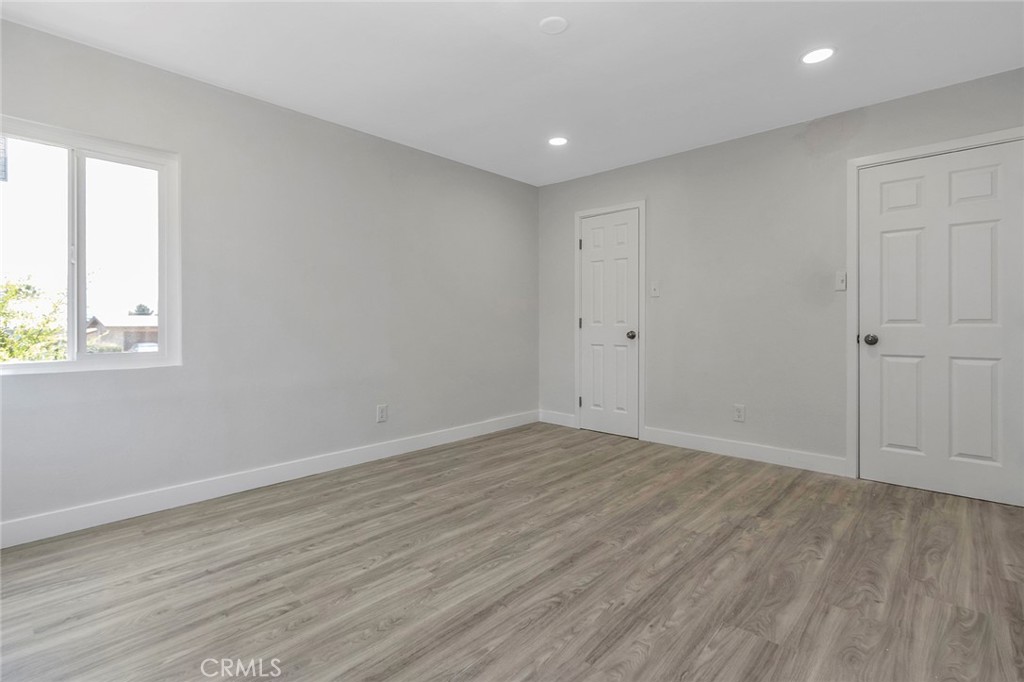 1131 W Nicolet Street Property Photo 15