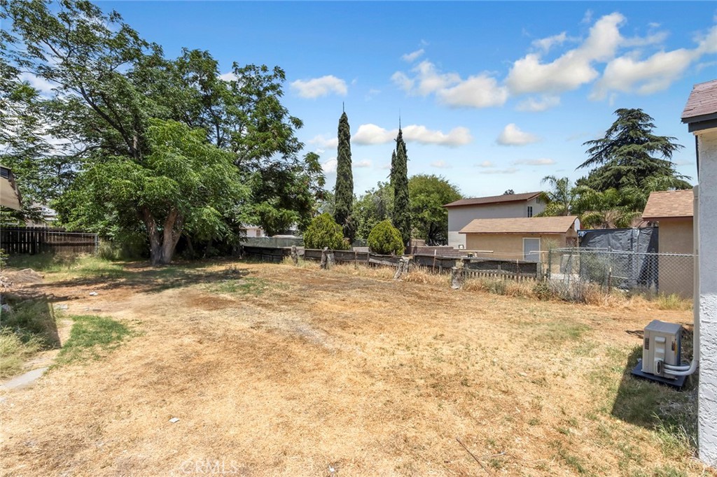 1131 W Nicolet Street Property Photo 28