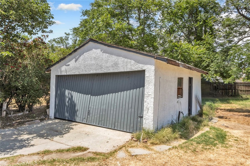 1131 W Nicolet Street Property Photo 31