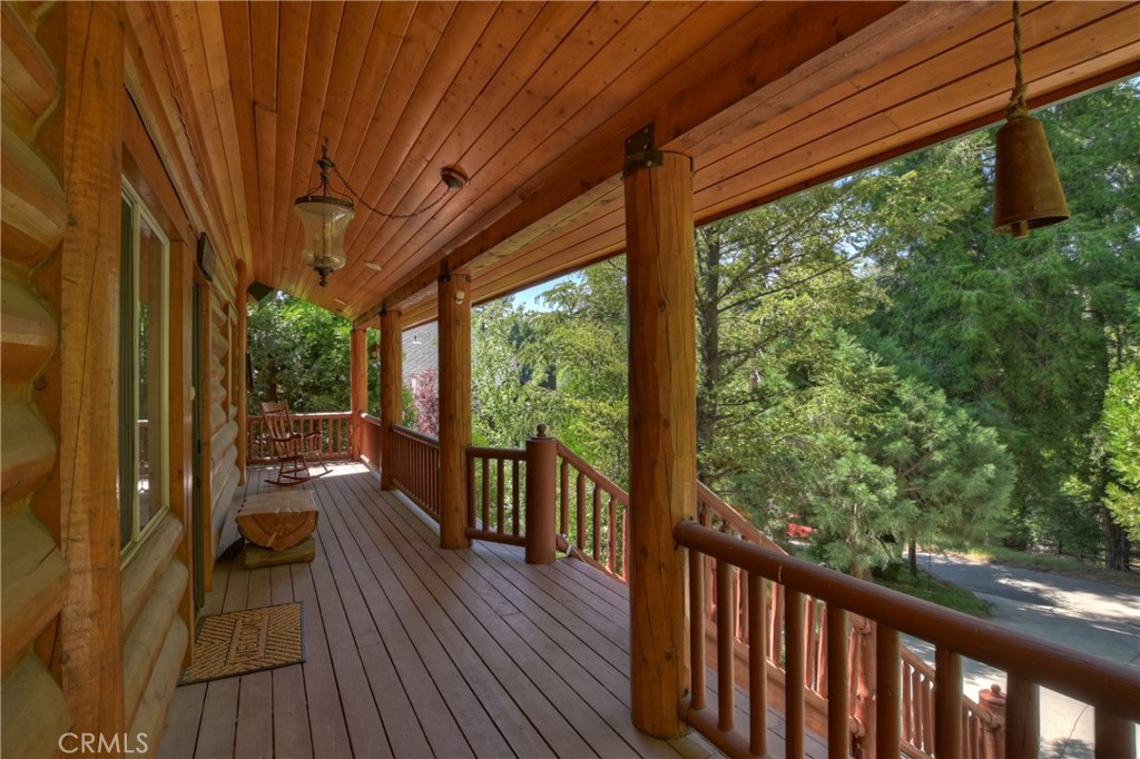 29729 Katherine Way Property Photo 3