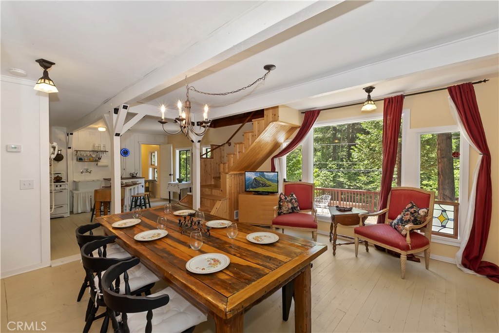 425 Blue Jay Canyon Road Property Photo 9