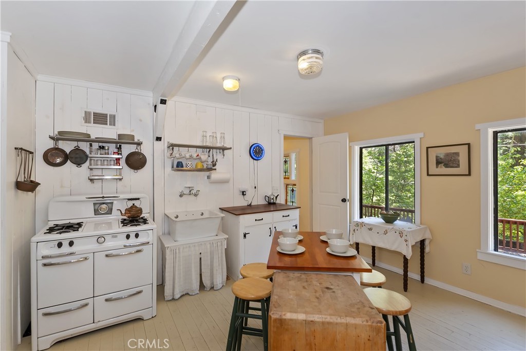 425 Blue Jay Canyon Road Property Photo 12