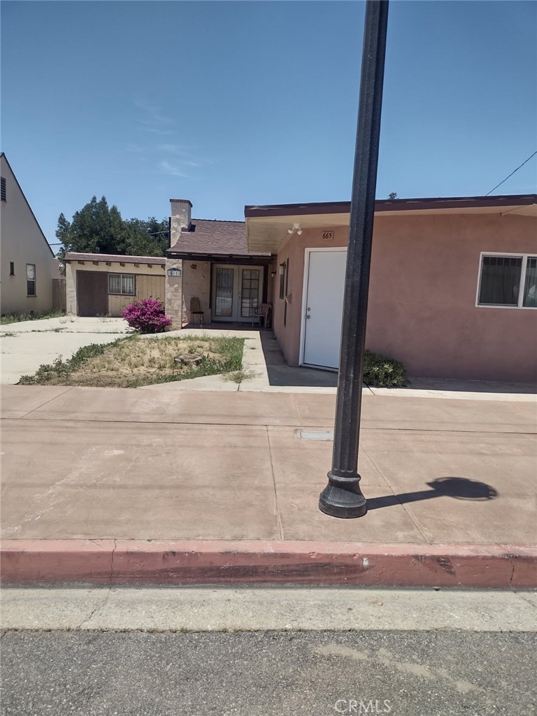 665 Beaumont Avenue Property Photo 2