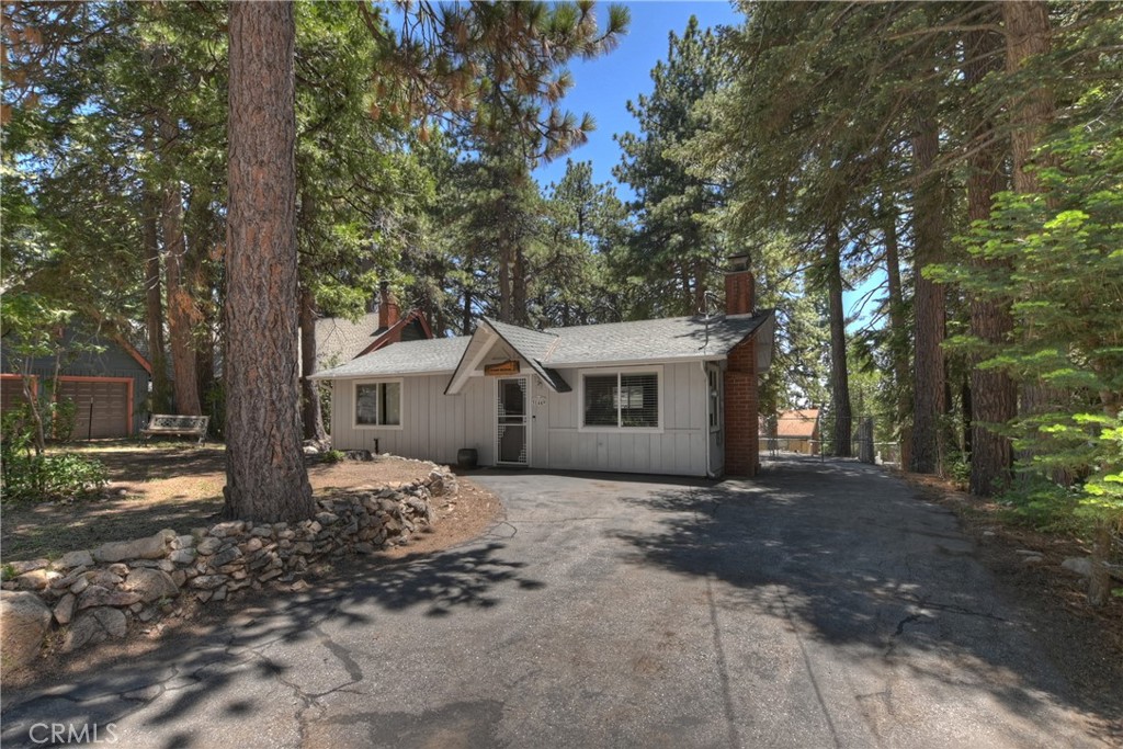 31449 Onacrest Drive Property Photo 1