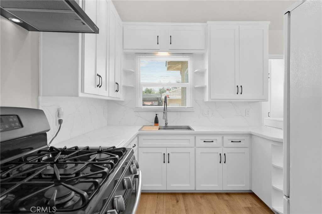 3476 Leroy Street Property Photo 6