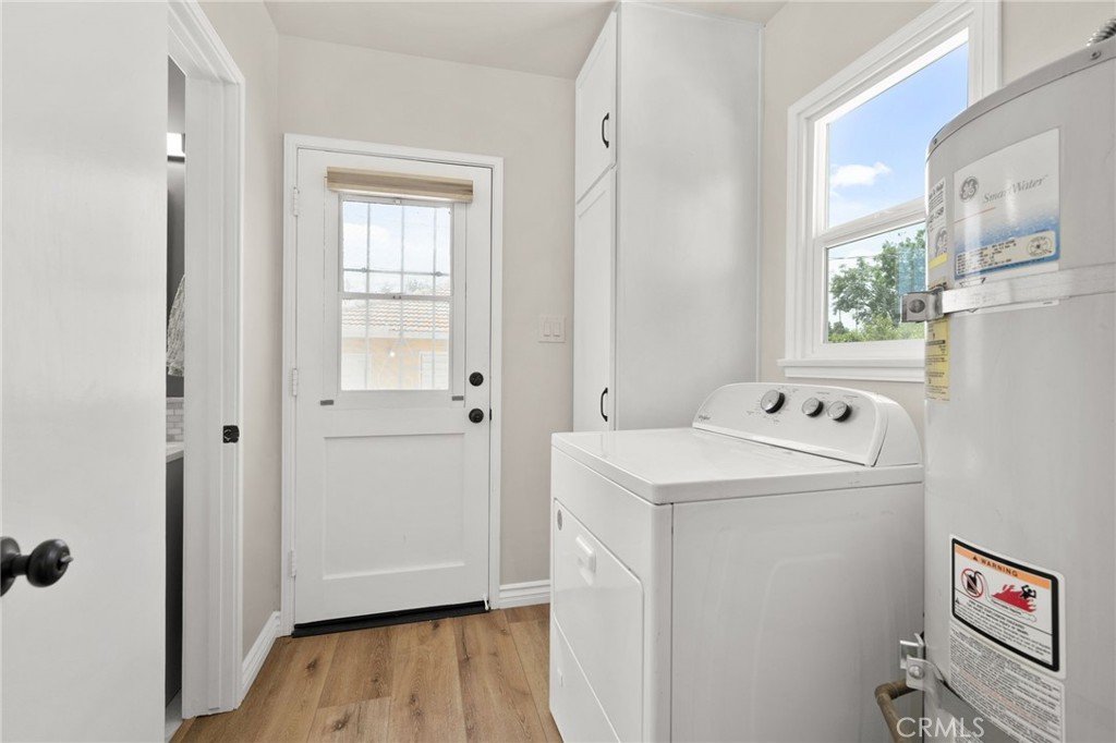 3476 Leroy Street Property Photo 9