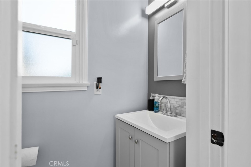 3476 Leroy Street Property Photo 10