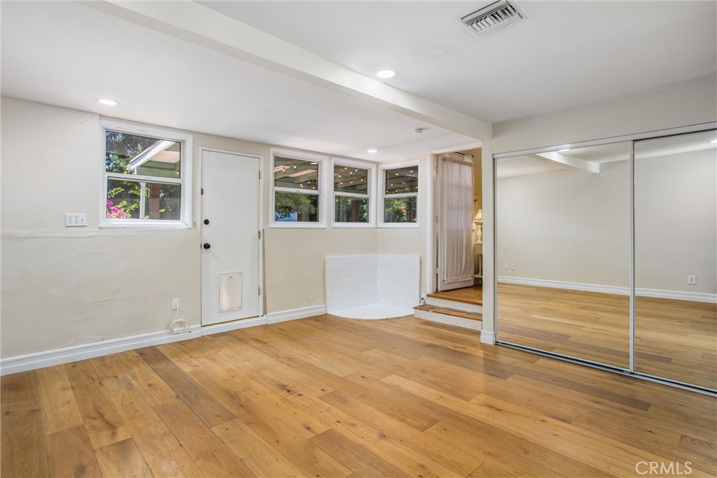 1111 W Palm Avenue Property Photo 20