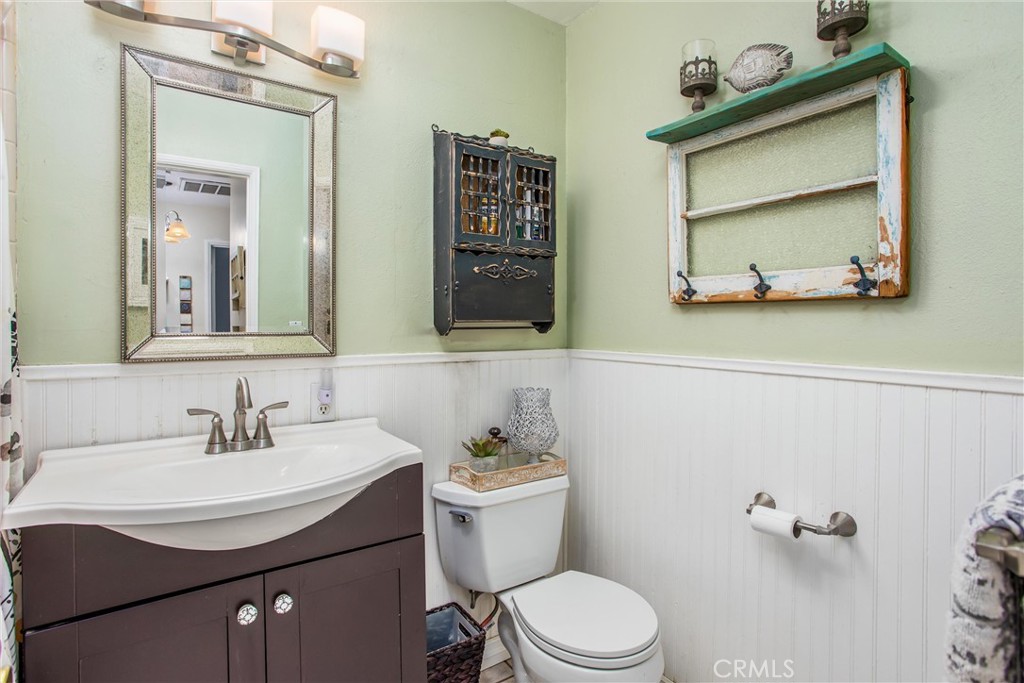 1111 W Palm Avenue Property Photo 24