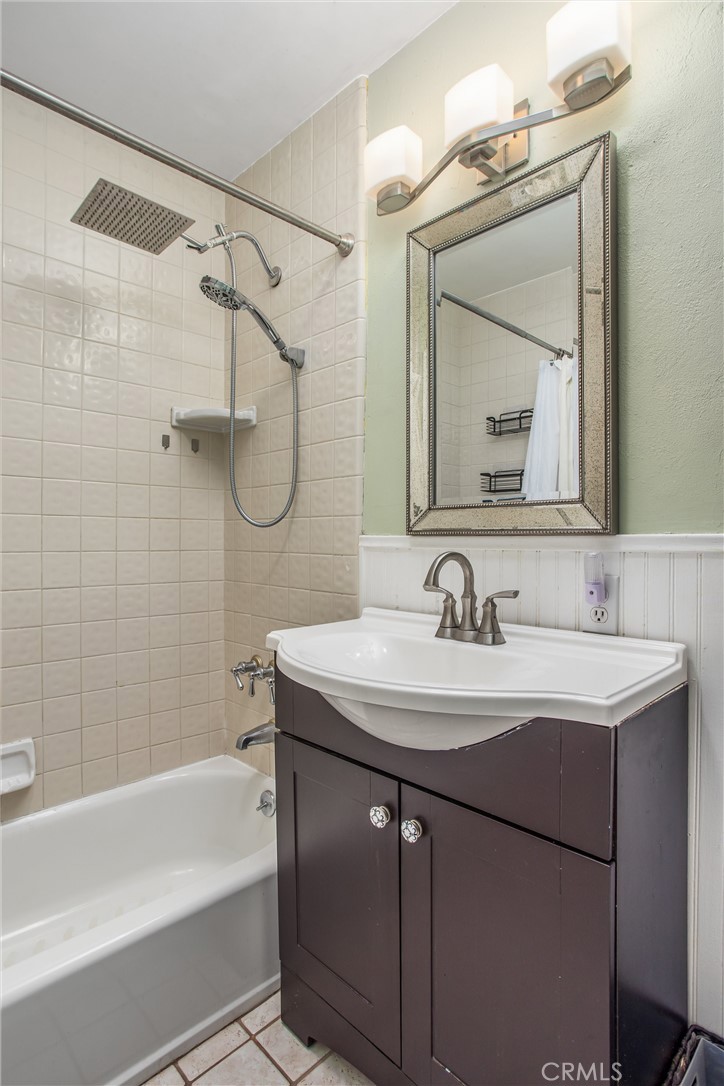 1111 W Palm Avenue Property Photo 25