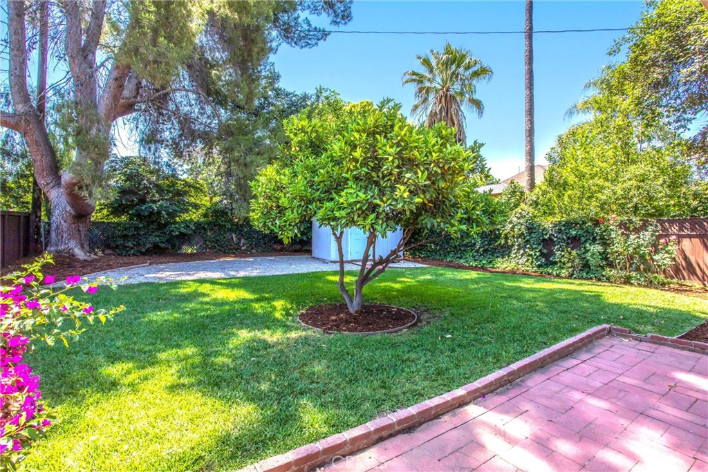 1111 W Palm Avenue Property Photo 30