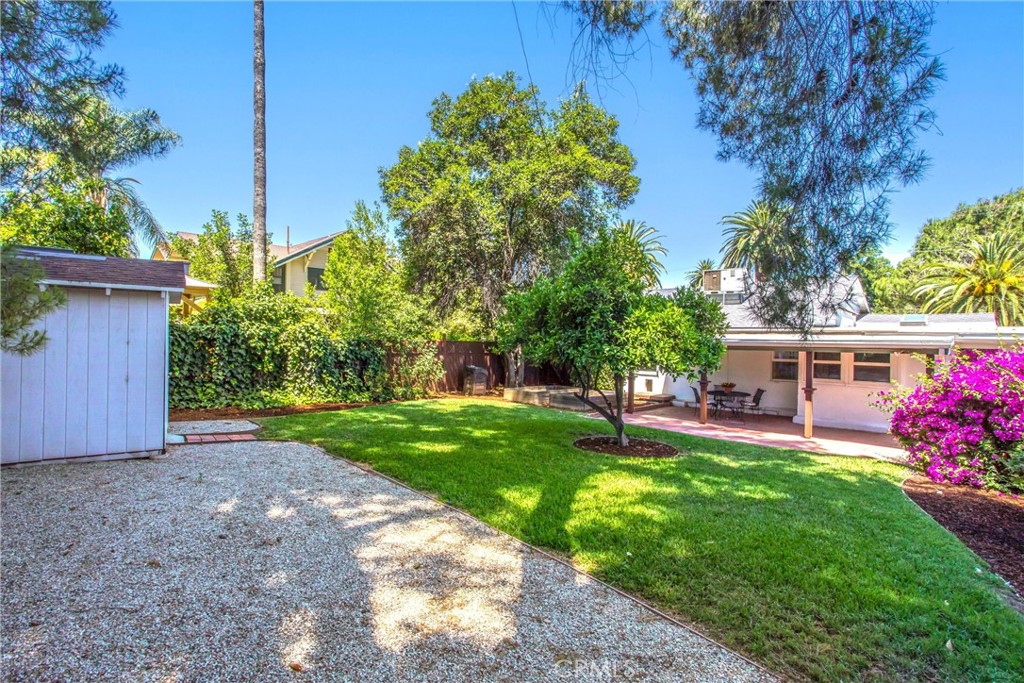 1111 W Palm Avenue Property Photo 31