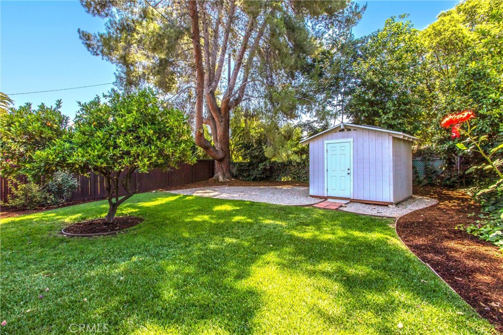 1111 W Palm Avenue Property Photo 34