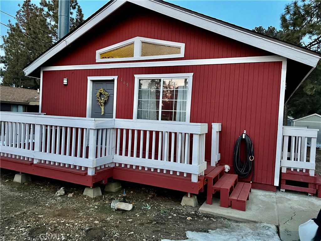 165 Sunset Lane Property Photo 1