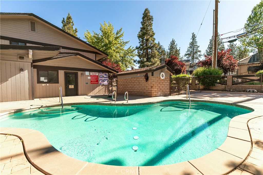 40670 Big Bear Boulevard Property Photo 11