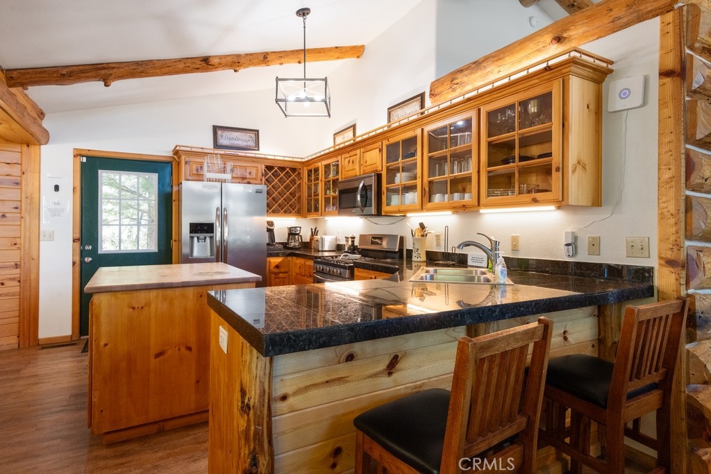 455 Sun Crest Court Property Photo 7