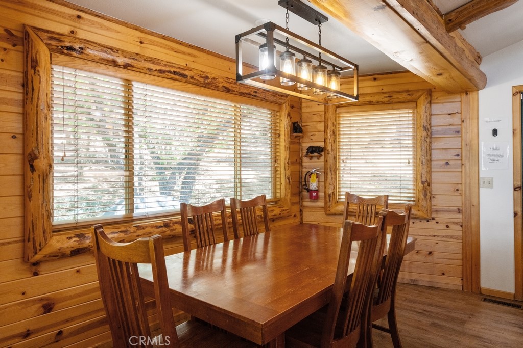 455 Sun Crest Court Property Photo 9