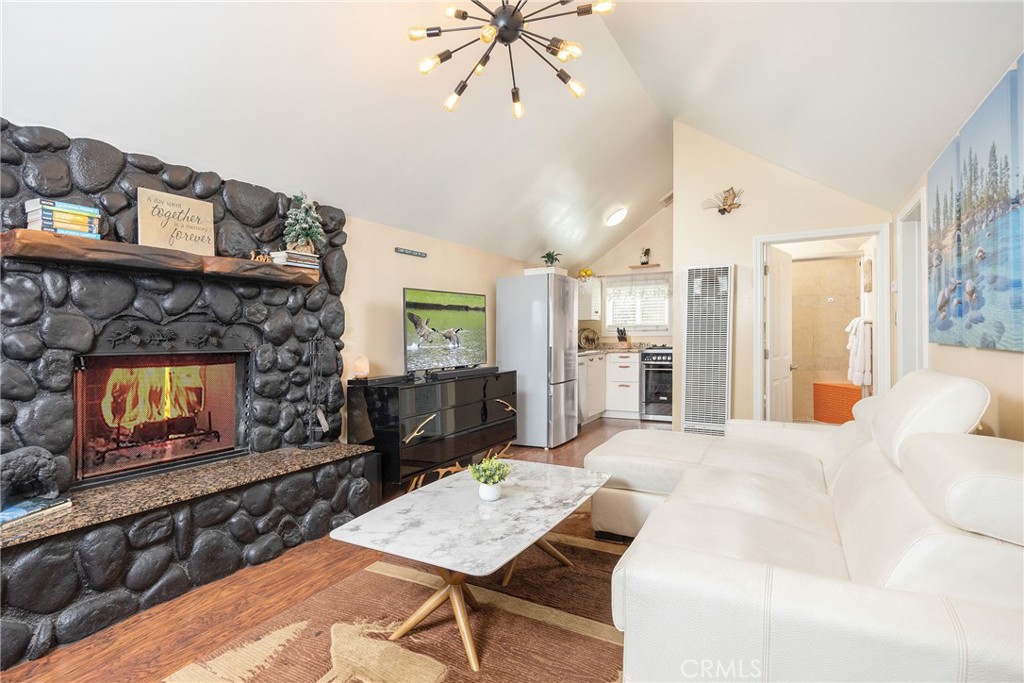 800 Eureka Drive Property Photo 10