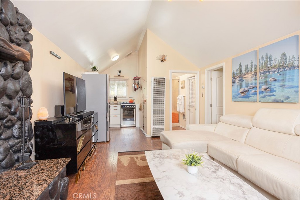 800 Eureka Drive Property Photo 11