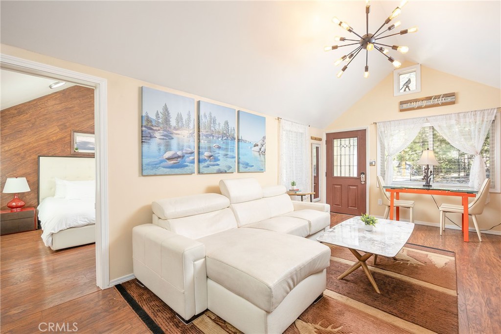 800 Eureka Drive Property Photo 14