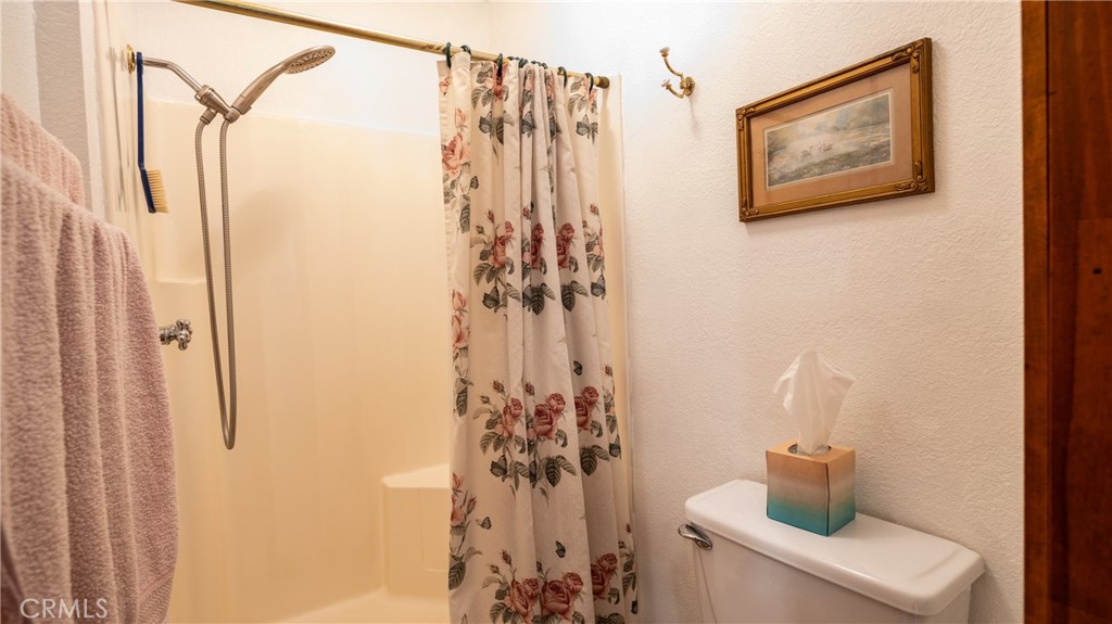 24083 Cresta Drive Property Photo 23