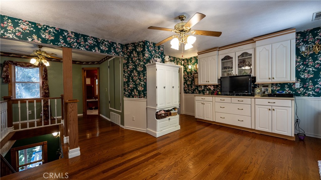 24083 Cresta Drive Property Photo 28