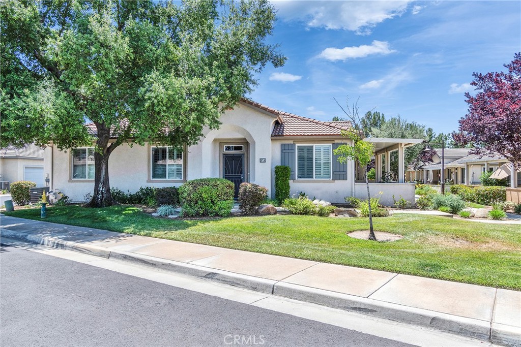1671 Beaver A Property Photo 2