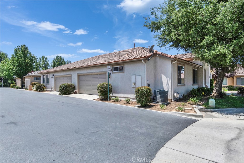 1671 Beaver A Property Photo 27