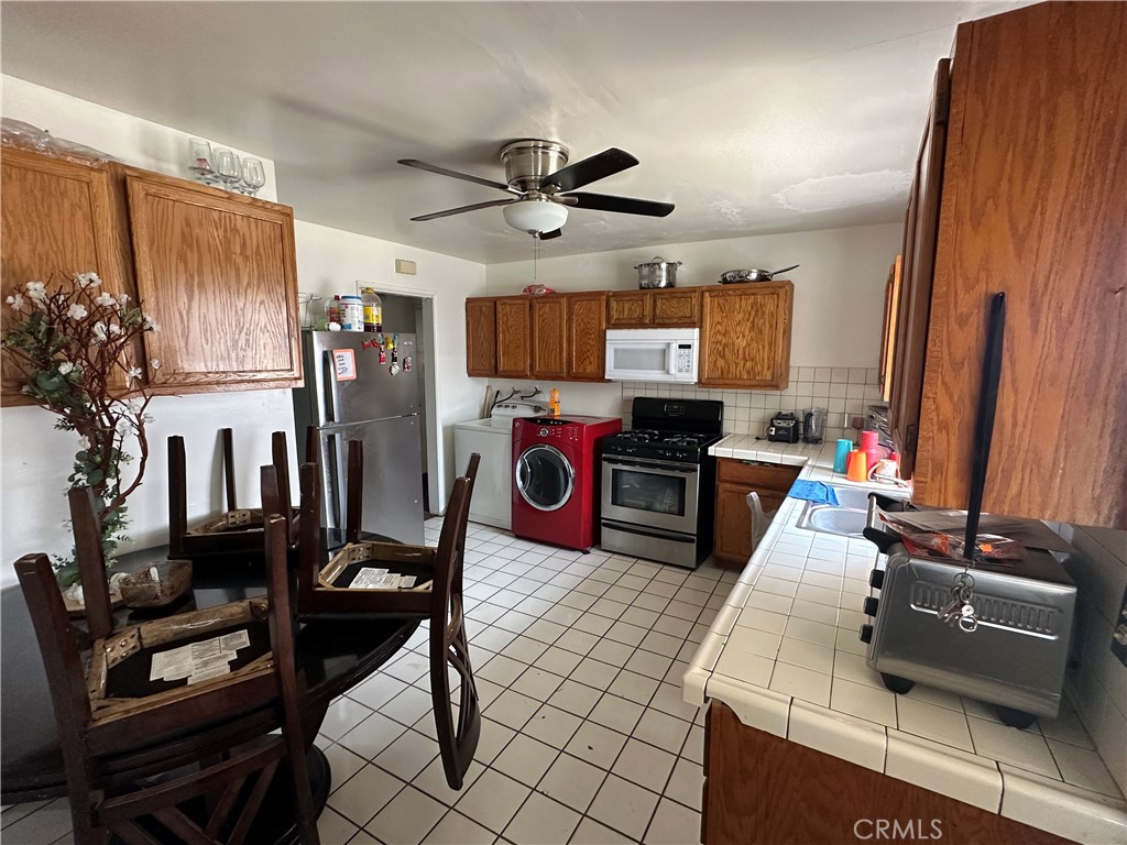 974 Grand Avenue Property Photo 7
