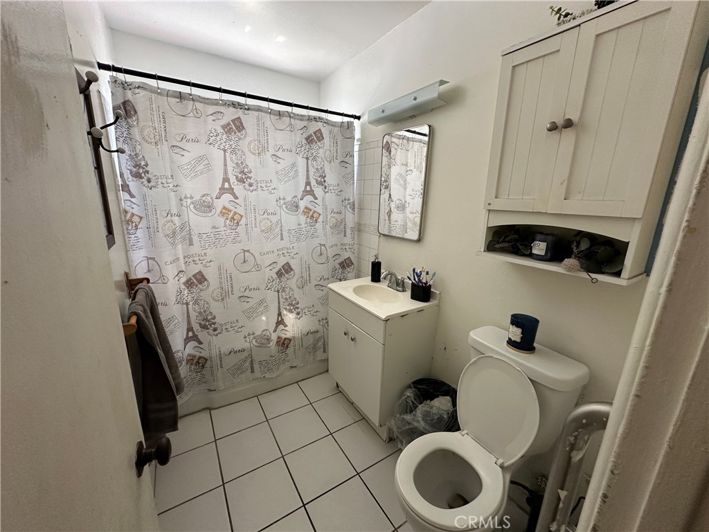 974 Grand Avenue Property Photo 15