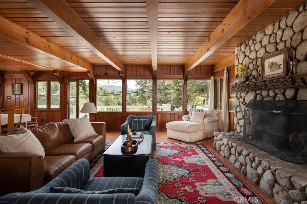 28819 North Shore Road Property Photo 1