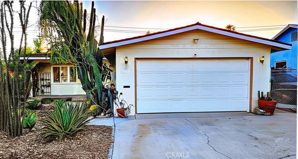 3552 N Sierra Way Property Photo 1