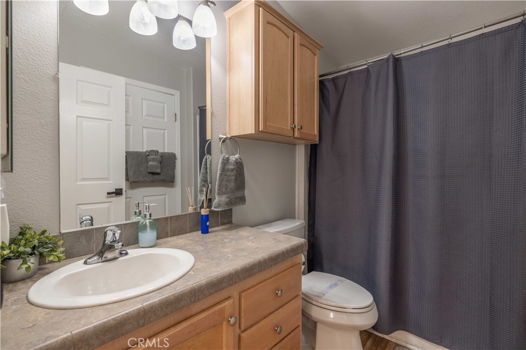 410 Los Angeles Avenue Property Photo 13