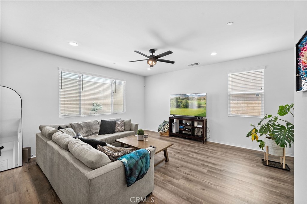 5609 Garibaldi Way Property Photo 12