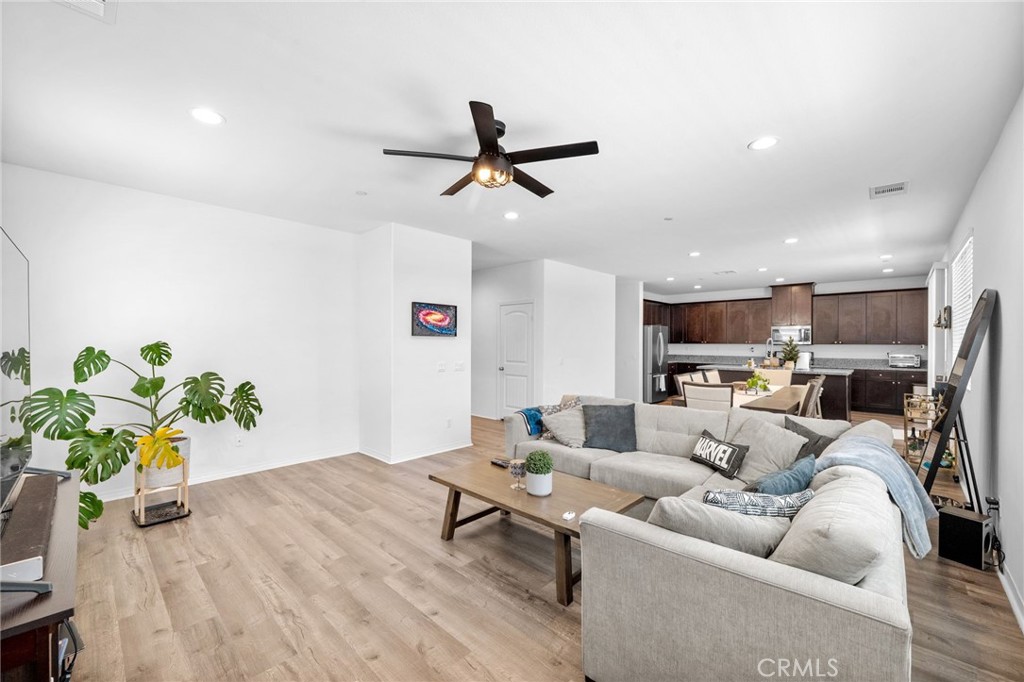 5609 Garibaldi Way Property Photo 13