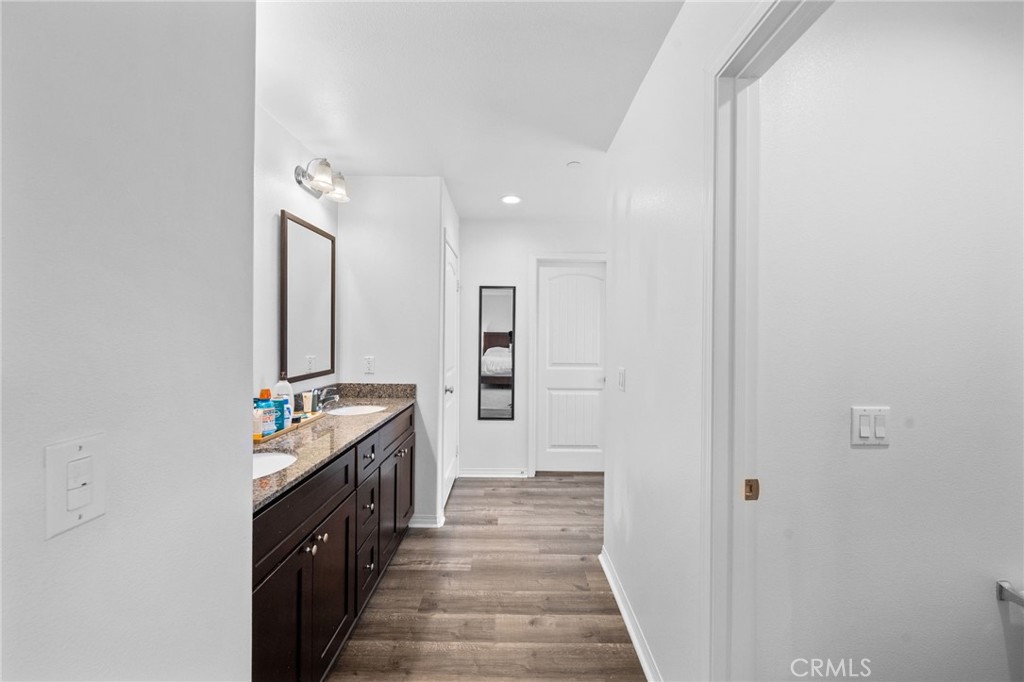 5609 Garibaldi Way Property Photo 26