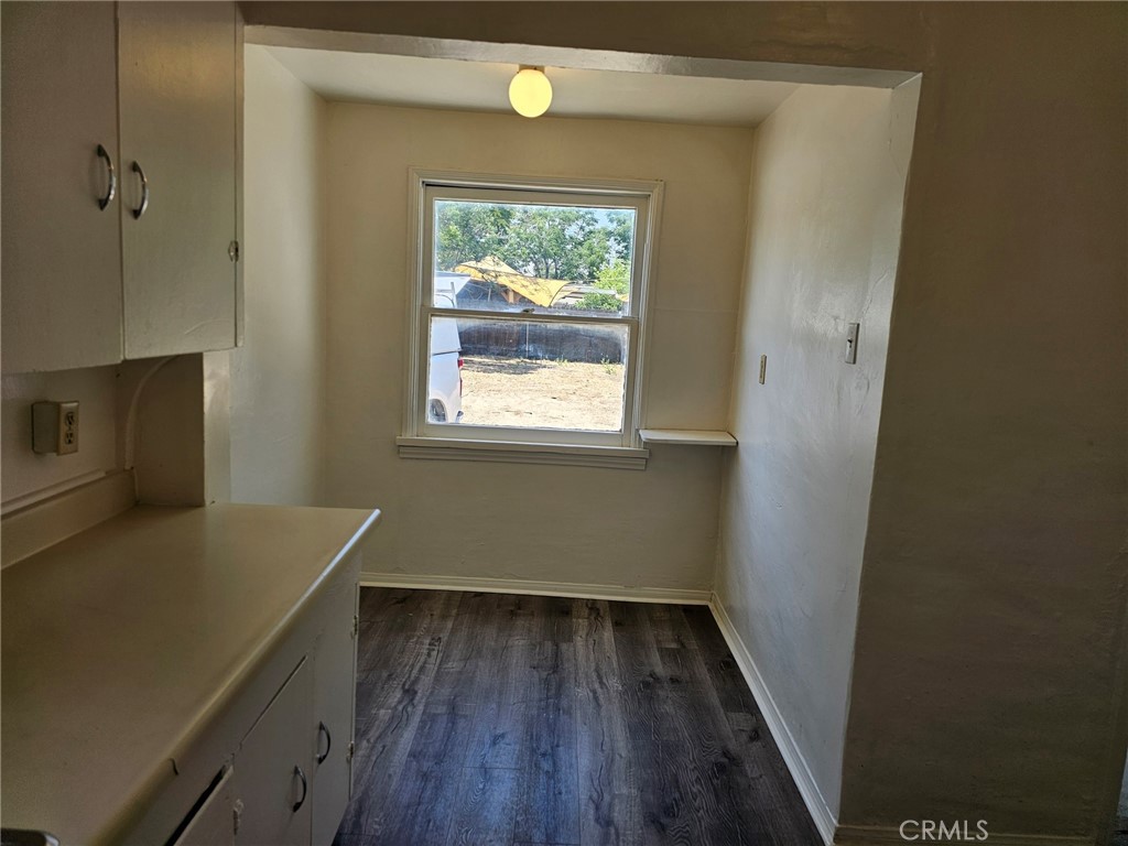 26483 9th Street Property Photo 7