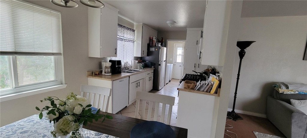 1083 Lorraine Place Property Photo 4